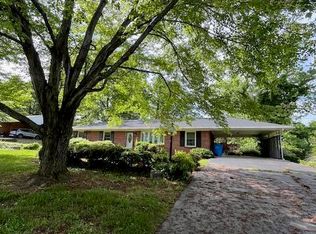 3827 Chesterton St SW, Roanoke, VA 24018