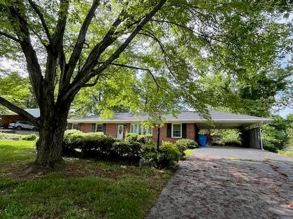 3827 Chesterton St SW, Roanoke, VA 24018