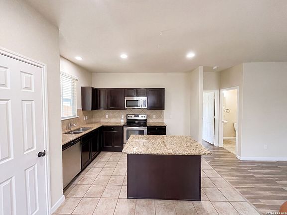 2nd image of 7618 PARAISO PT