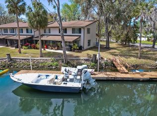 1637 SE Paradise Cir E #101, Crystal River, FL 34429