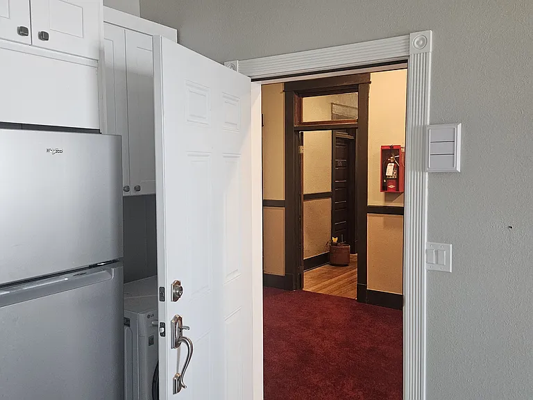 53 E Sherman St #10 — Photo 7