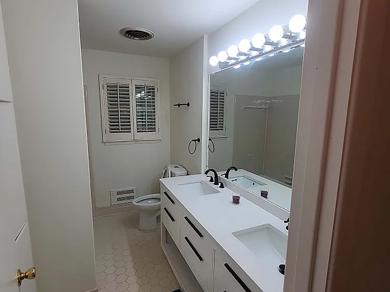 1002 Dixon Dr — Photo 58