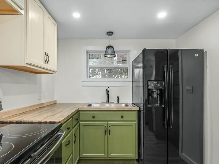 12 N Desoto Ave — Photo 22