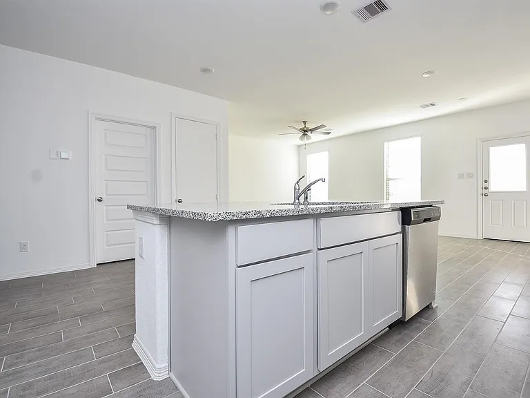 5715 Aurora Greens Ln — Photo 10