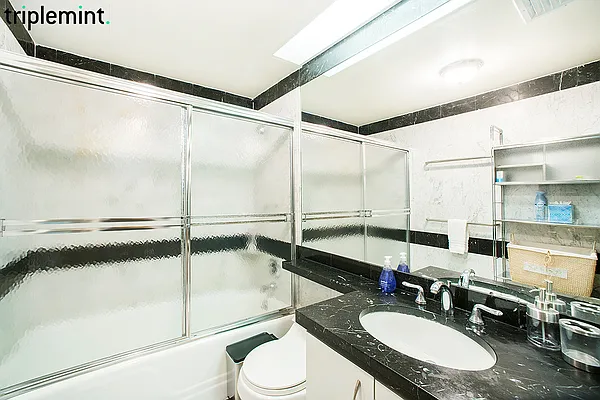 Rented by Triplemint | media 23