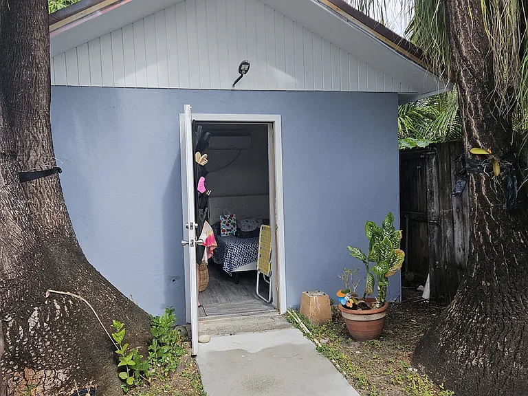 11941 SW 190th St — Photo 30