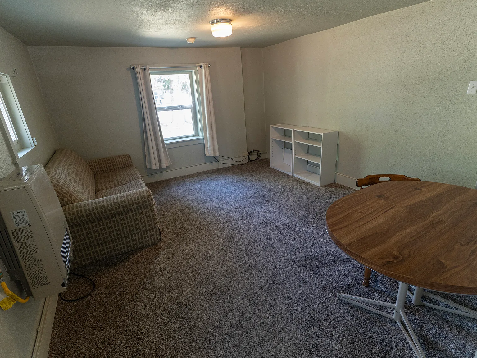 2 bed, 700 sqft, $775 — Photo 3