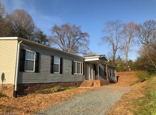 1936 Off Sr Rd, Walnut Cove, NC 27052