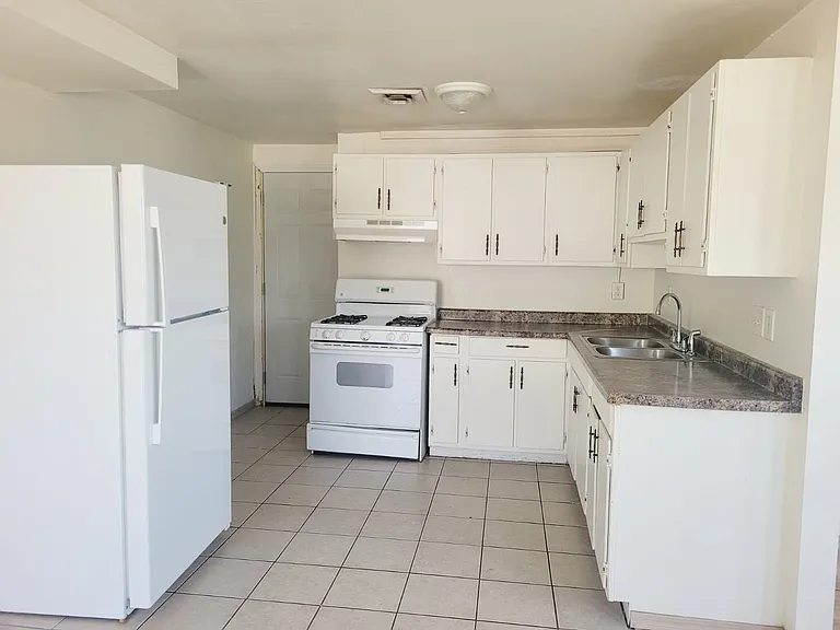 707 Saint Paul Rd — Photo 1