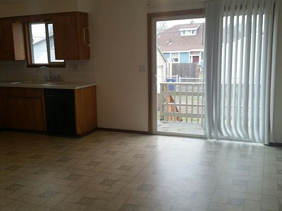 4th image of 707 E Walton Ave #709