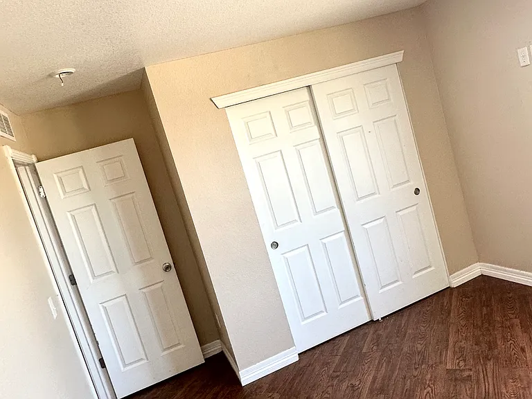 4414 W Alameda Ave — Photo 21