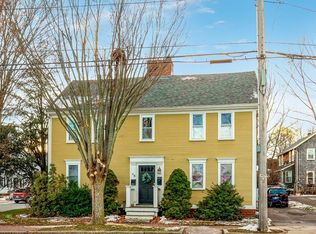 12 School St APT 2, Amesbury, MA 01913