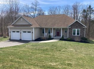 111 Munsing Rdg, Granby, MA 01033