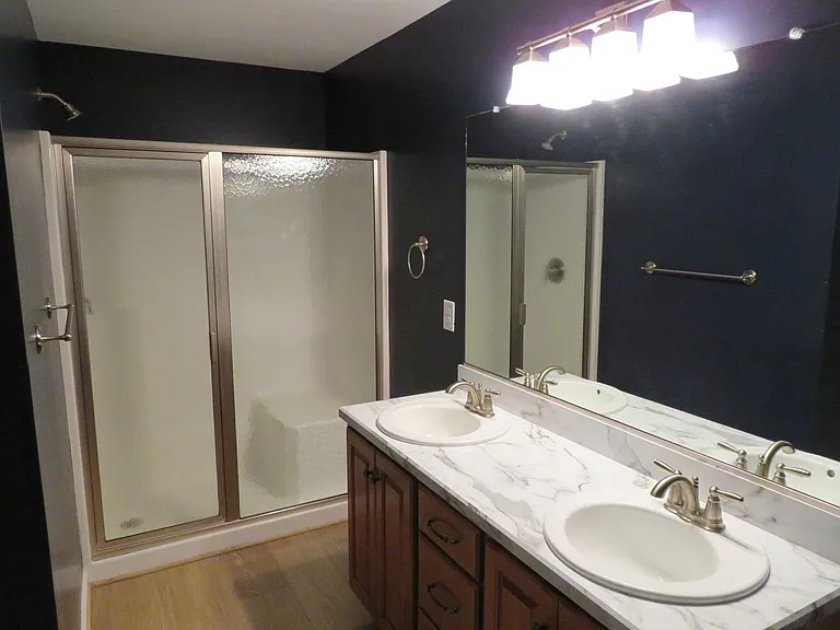 144 Ogden St — Photo 11