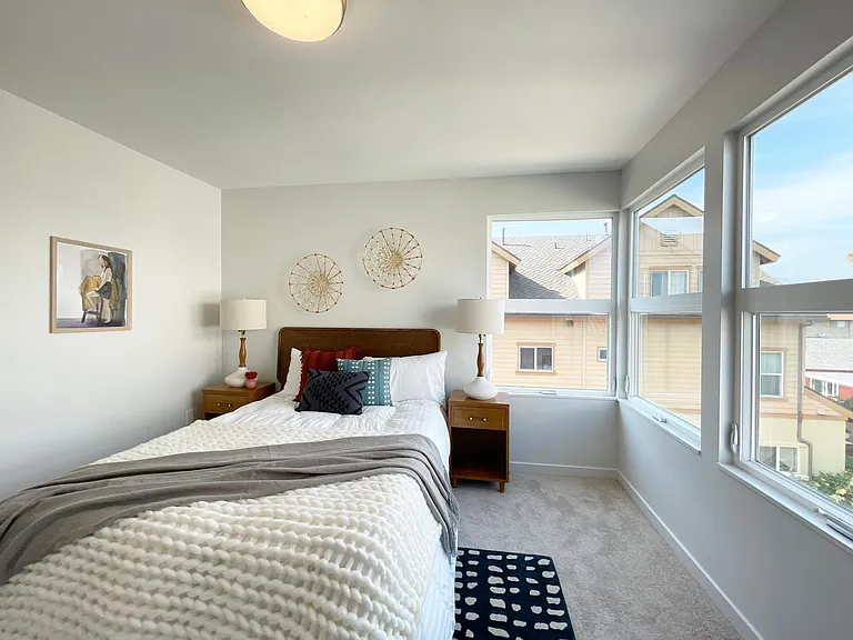 230 S San Marino Ave #B — Photo 24