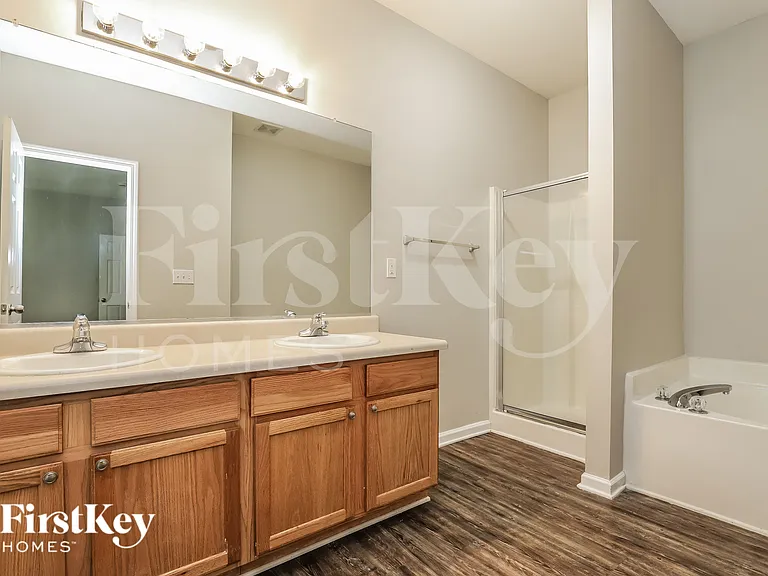 4630 Lauren Woods Ct — Photo 13