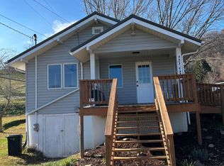 6 Glade Way, Waynesville, NC 28785