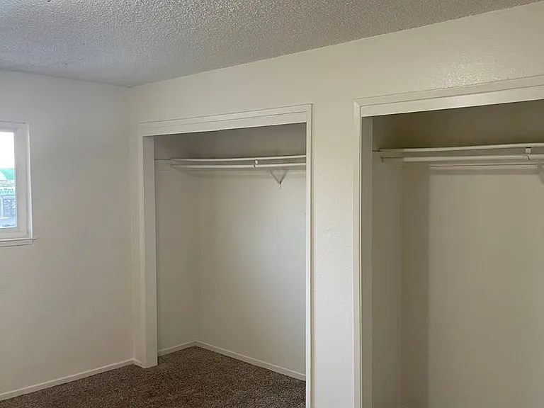 2270 Blossom St — Photo 9