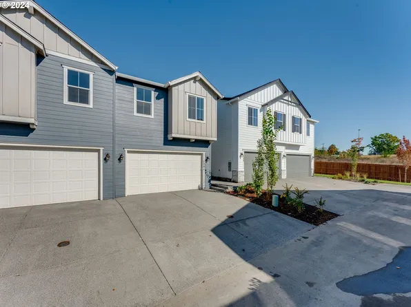 704 NW 178th Way, Ridgefield, WA 98642