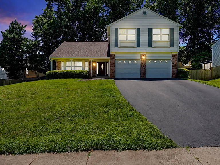 203 Markwood Dr — Photo 3