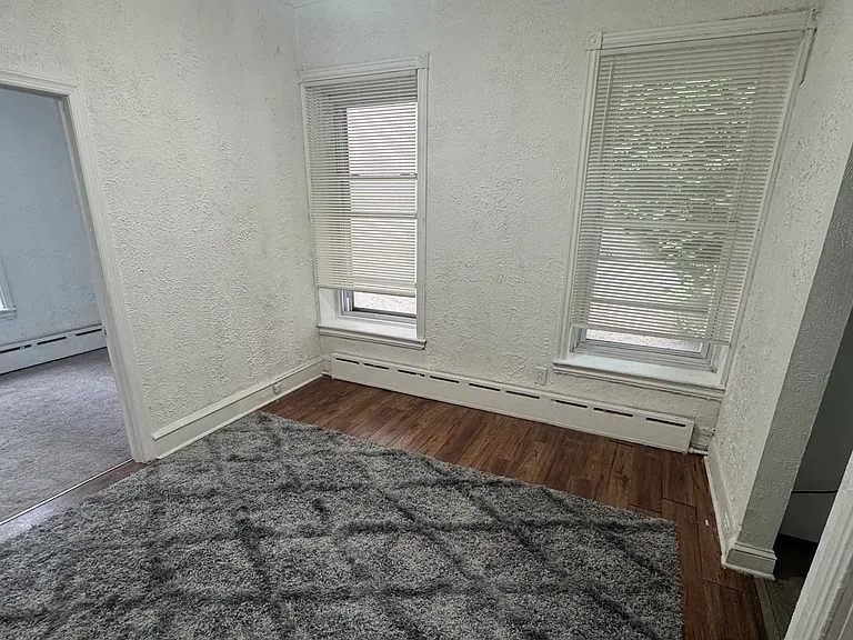 254 S 16th St #2C — Photo 4