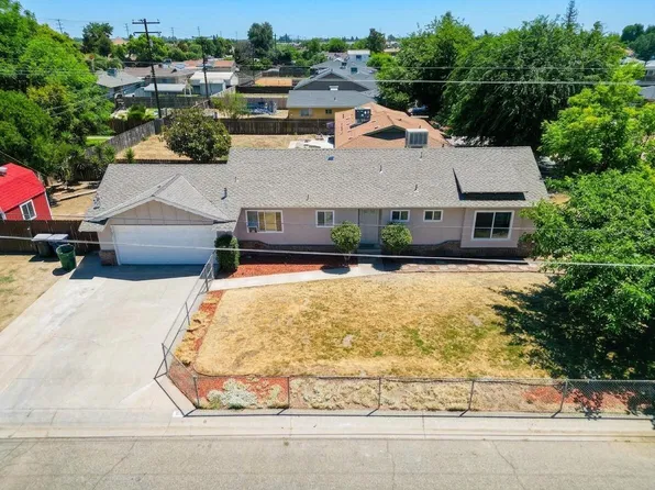 2081 E Stockham Avenue, Tulare, CA 93274