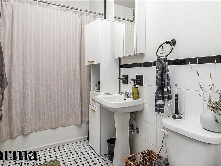 50 India St #2A — Photo 7