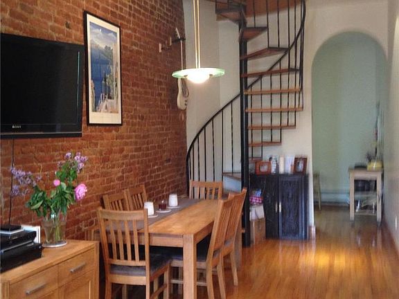 3rd image of 481 12th St #4