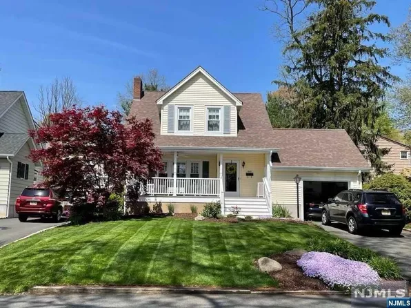 443 Lincoln Ave, Wyckoff, NJ 07481