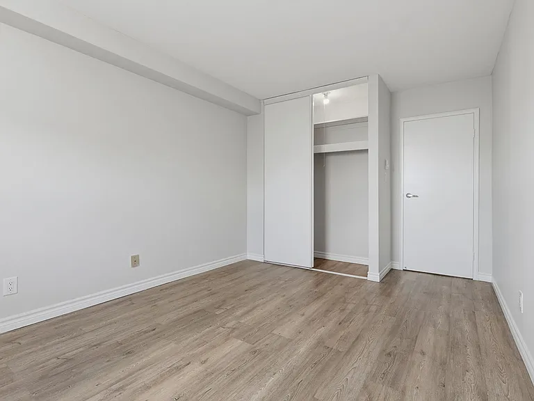 8325 Riverside Dr E — Photo 22