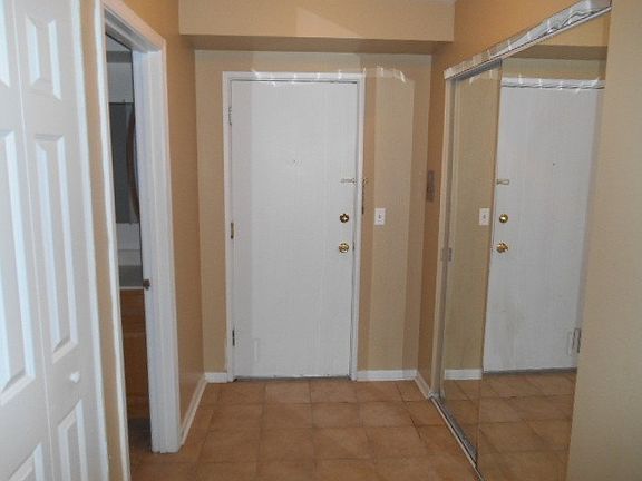 2nd image of 5215 Galitz St APT 4D