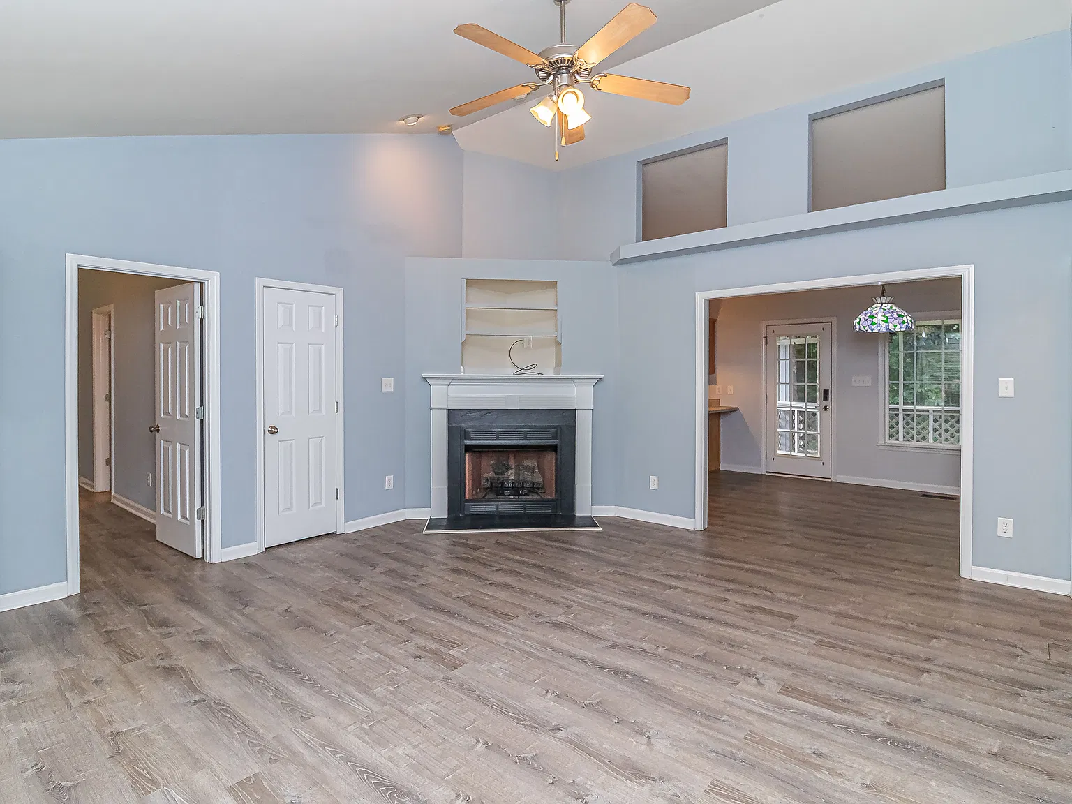 3 bed, 1370 sqft, $1,800 — Photo 3