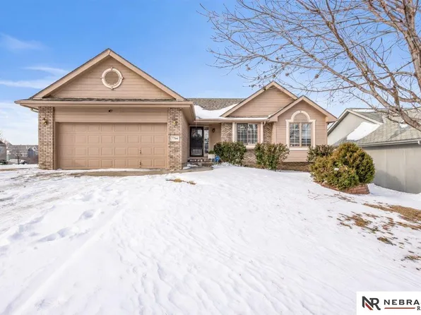 7704 N 83rd St, Omaha, NE 68122