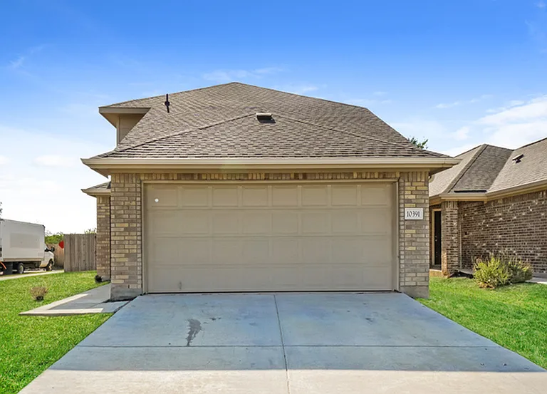 10391 Clearwater Way — Photo 1