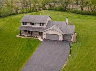 W6017 Ella Ln, Plymouth, WI 53073