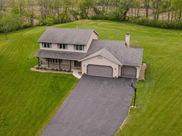 W6017 Ella LANE, Plymouth, WI 53073
