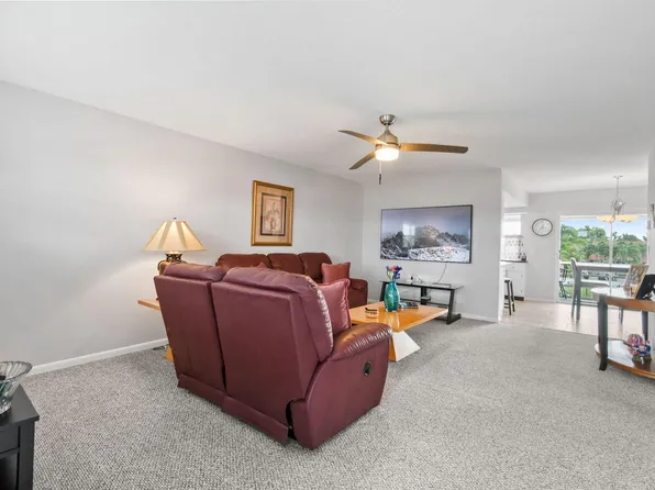 3154 Meridian Way S #11, Palm Beach Gardens, FL 33410