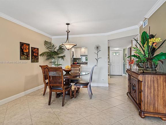 5th image of 9500 N Hollybrook Lake Dr APT 102