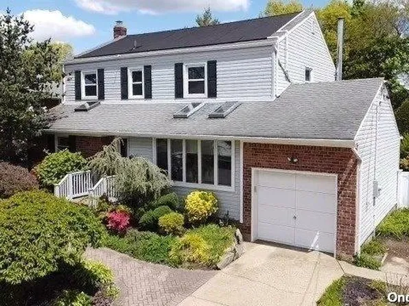 2579 Elderberry Road, Bellmore, NY 11710