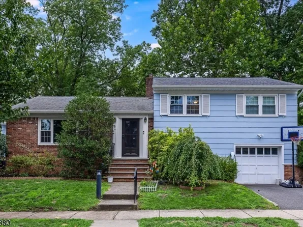 106 Greenwood Dr, Millburn, NJ 07041