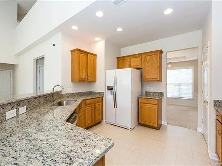 8609 Society St — Photo 24