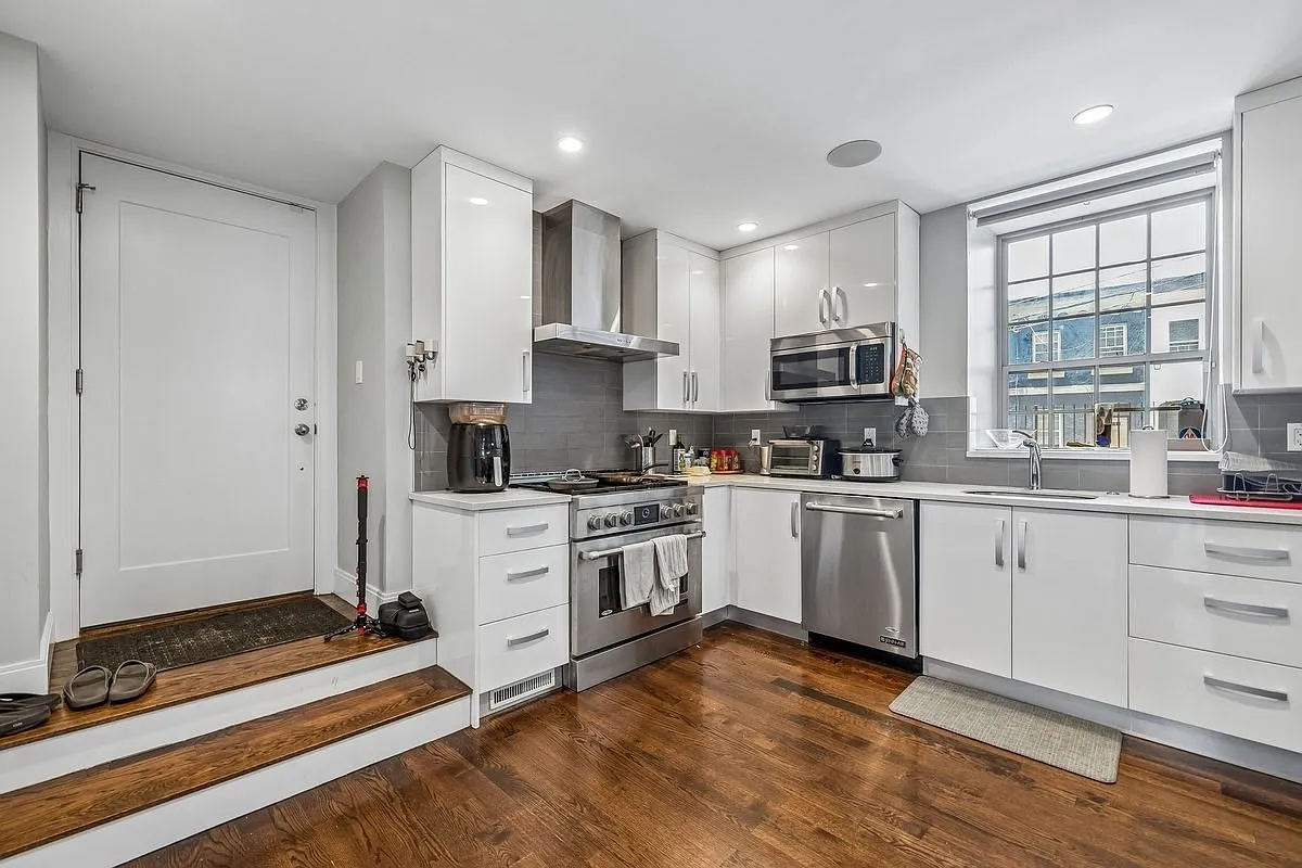 2 bed, 2.0 bath, 1114 sqft, $4,500 — Photo 4