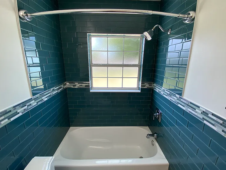13614 Croft Dr N — Photo 24