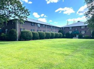 (Undisclosed Address), North Chelmsford, MA 01863