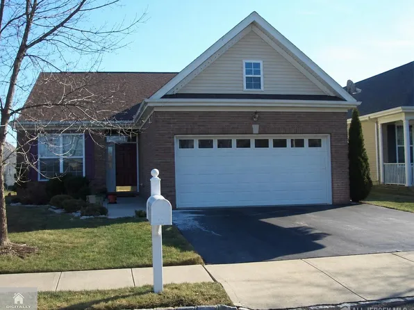 45 Prusakowski Blvd, Parlin, NJ 08859