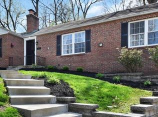 1132 Dunwoody Dr, Saint Louis, MO 63122