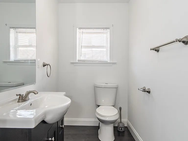 2316 E Lehigh Ave — Photo 20