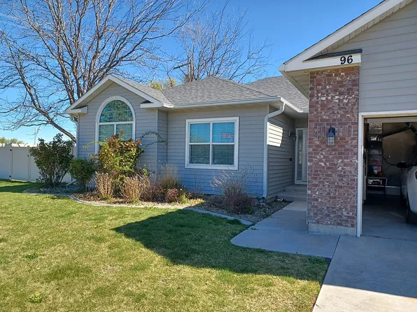 96 N Wedgwood Dr, Nampa, ID 83651