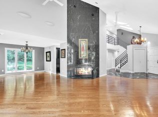 62 Chestnut St, Upton, MA 01568