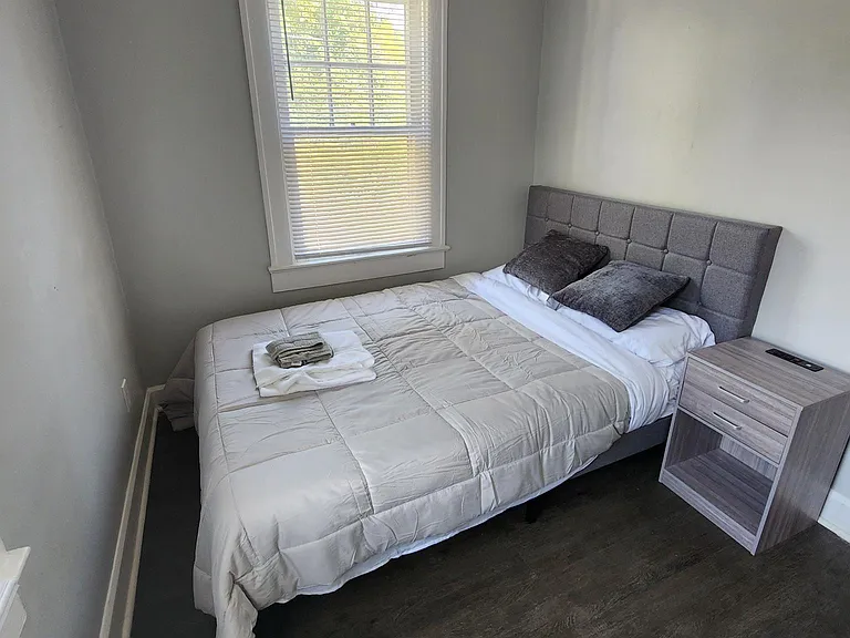 4651 Hinesley Ave — Photo 9